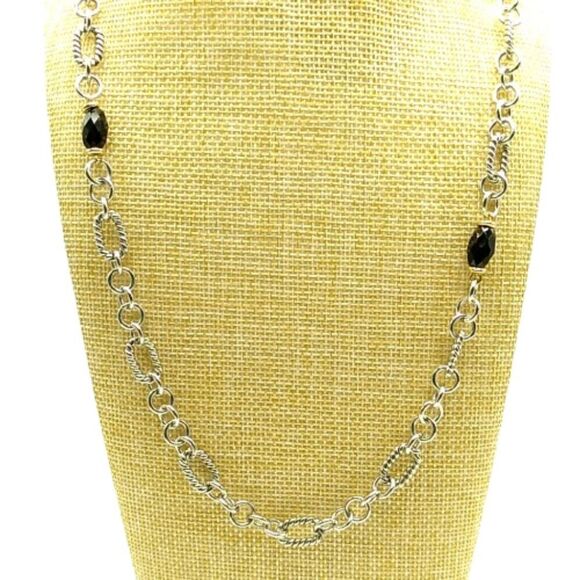 Black Acrylic Faceted Beaded Silver-tone Figaro Chain Necklace - Picture 5 of 15